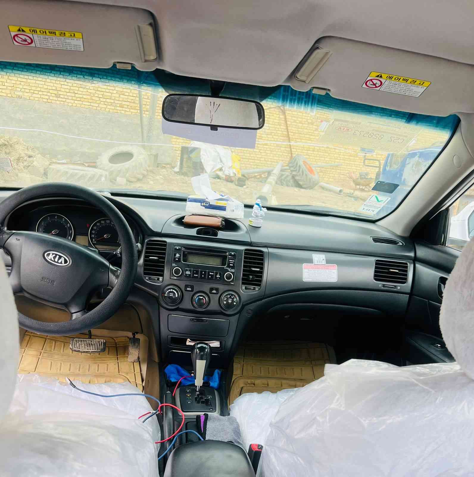 سلام عليكم سياره اوبتيماا مديل 8
وارد كوري خط واحد سياره كل قطعه تبدل مابيه سياره 

ضربته بس جنطه ماعبره للصندوق فقط اصبع واني صابغه عام للجماليه سيااره باسمي  سعره 95 ‏‪

وهذه رقمي مامتوجد عل فيس ‏‪0789 373 7099‬‏
