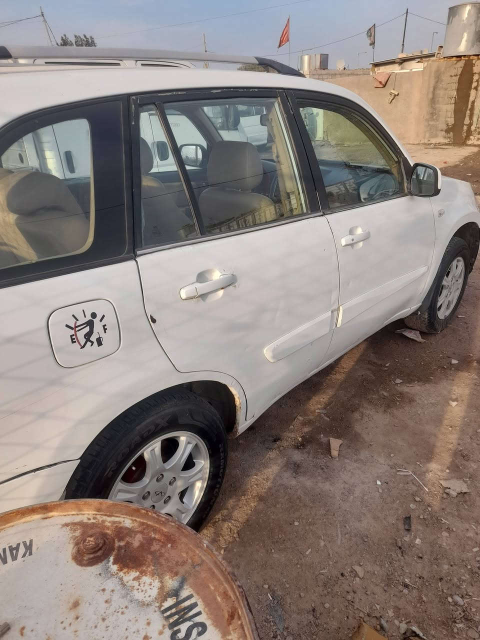 السلام عليكم تيكو 2013 بيه طخه بل جاملغ الخلفي جهت اليمنه موضح بل فديو رقم قادسيه بسمي مكان بغداد ***********)سعر 38 بيع او مرواس حسب القناعه
