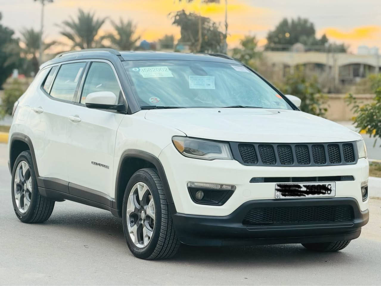 السلام عليكم 
جيب كومباس موديل 2018
حره تحويل مباشر فول مواصفات بصمه تشغيل عن بعد كشنات جلد تبريد قطعتين شاشه كبيره كامره دواره تحكمات حساسات محرك 2400 محرك كير تبريد حداديه كفاله عامه 
الضرر صبغ بنيد وجاملغ ورش تجميل اسفل الابواب الجهه اليسرى السياره ليبل واحد بدون تبديل السياره جديده واستخدام شخصي السعر 125 وبيها مجال للشراي
العنوان الناصريه الصالحيه
لتواصل 
*********** ناصرية, ذي قار
