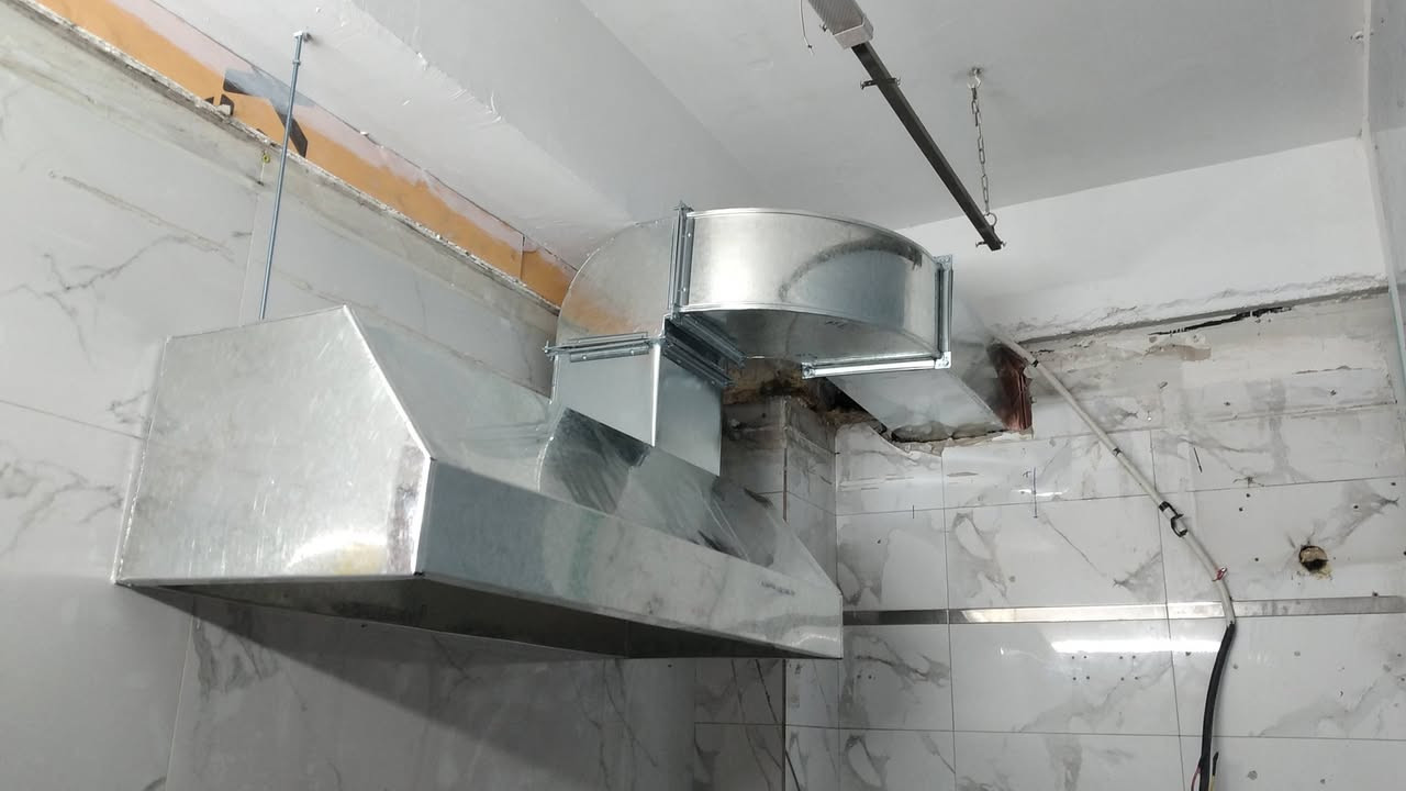 عمل وتصميم الدكتات سحب ودفع الهواء وجميع الاعمال الهندسيه للاتصال والاستفسار واتساب *********** بغداد الجديده قرب كراج النعيريه
