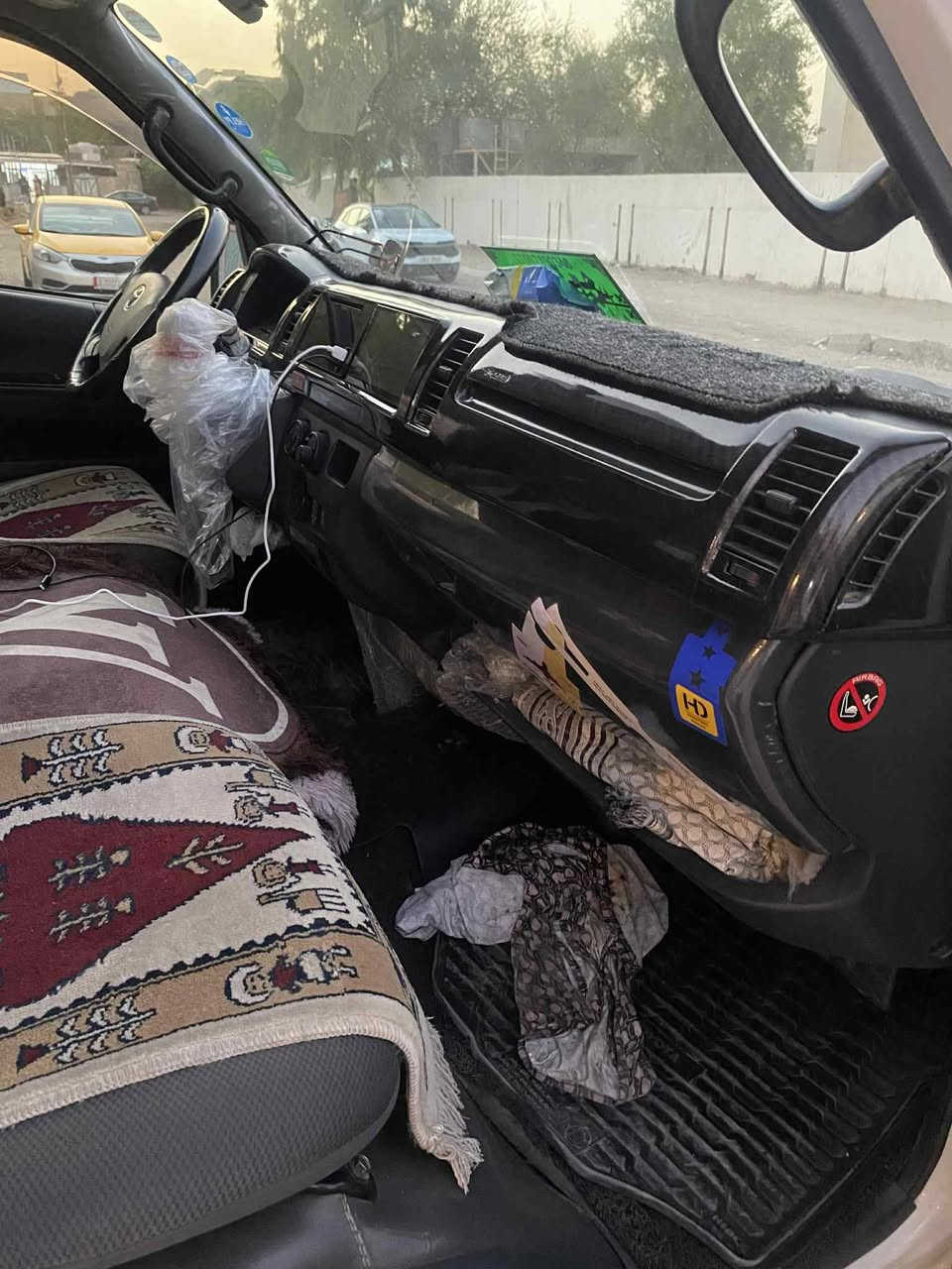 السلام عليكم
هايسا 2017 خليجي رقم اربيل السعر 345$ مكان السياره بغداد  للاستفسار. الاتصال على الرقم ***********
