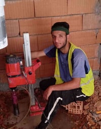 اخوان جوكر خلفه حفر دريل كص كوسرة خلفه كور متفرغ كلشي اشتغل اتمني الي ...