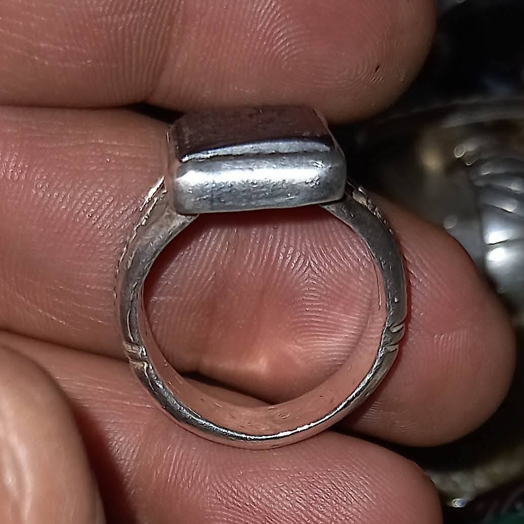 ⚫️محبس حجر الحديد الصيني قطعة قديمة حيل حجر وسياقه وخط قديمات أي استفسار أو سؤال الحجز واتساب يوجد توصيل كافة محافظات العراق
***********
