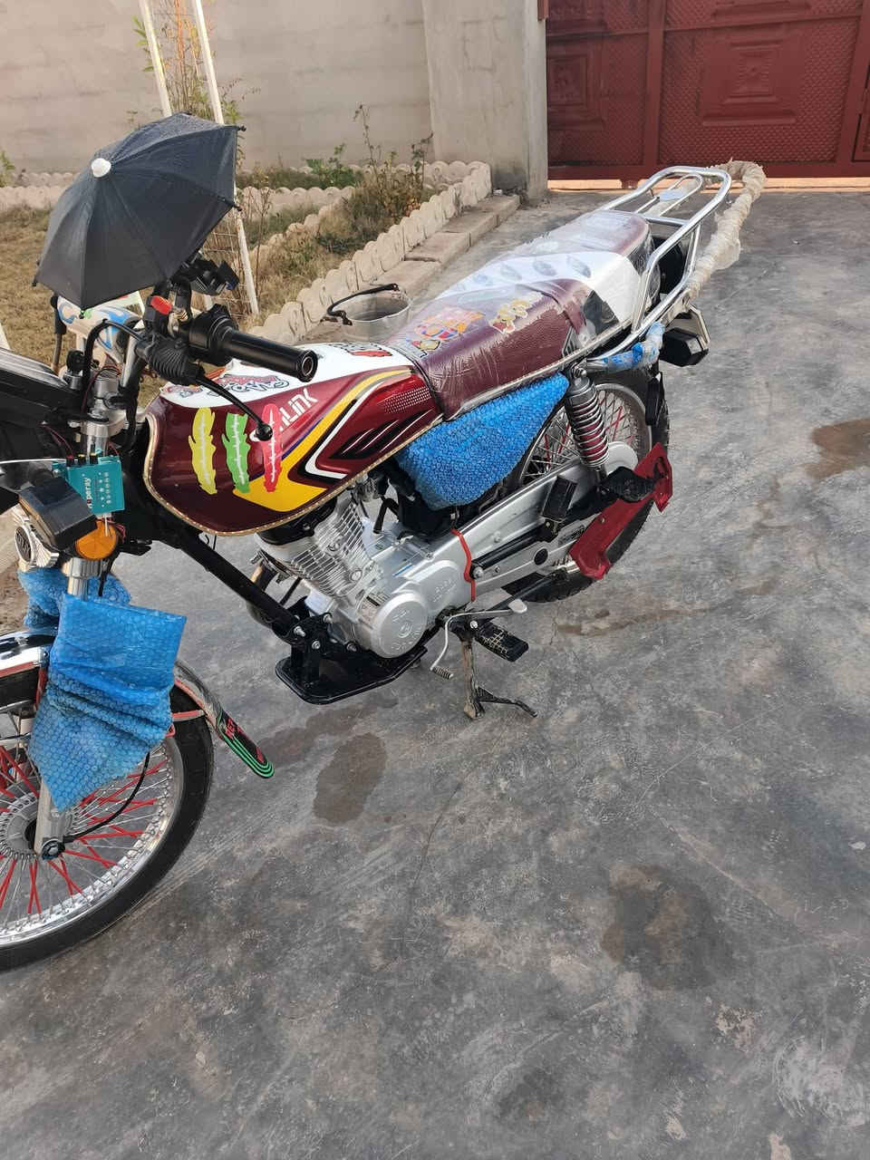 السلام عليكم
موطور للبيع موديل 2025 جديد صار أقل الشهر من شتريته 
شرط خمسه كير هندر مو سلف سويجات منفيس كل شيء جاهز والموطور بس شغل وامش السعر 775 وبي مجال للشراي العنوان الحويجه سوك الكبير الخاص مفتوح والرقم ***********
