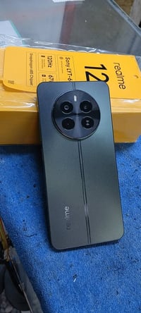 ريلمي 12 نظافه 100% ملحقات كامله الذاكره 512 السعر 240,000 رقم الموباي...