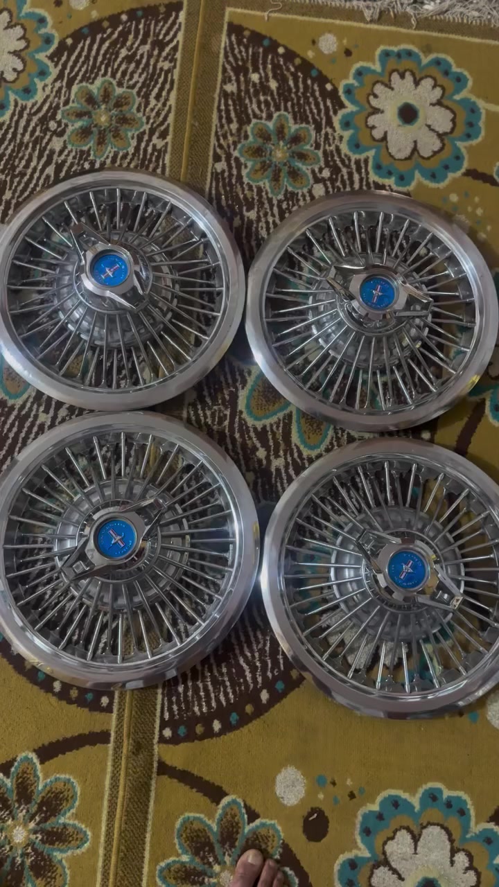 سلام عليكم تخم كبات موستنك ١٥ حلوات بيهن سيم واحد طاك  من صفحه وحده الكبات مابيهن عواج بيهن تك بي طخه خفيفه مكاني بغداد جسر ديالى الجديد *********** السعر ٨٠٠
