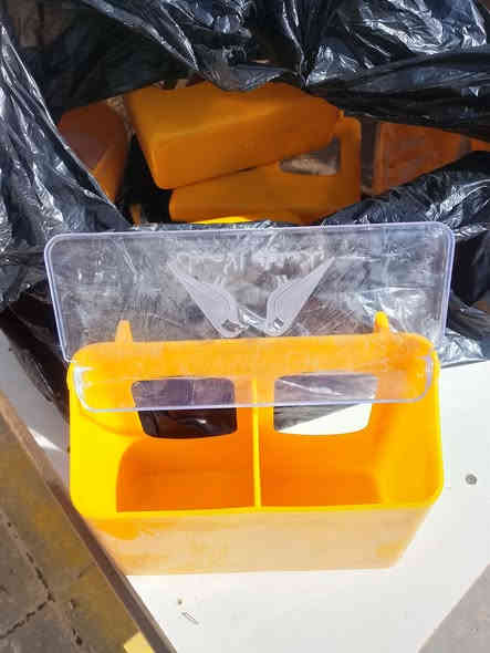 سلام عليكم متوفر شرط جديد جان عدي شغل وزادن معالف درجه اولى وبي ارسي
معالف عدد 16 سعر القطعه ألفين 2000
بي ارسي عدد 8 سعر القطعه خمستالاف 5000
بغداد مدينه الصدر تقاطع السفاره 
***********
