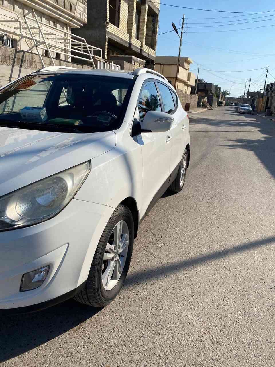 السلام عليكم للبيع توسان 2014خليجي كفاله عامه من الصبغ وتبديل السعر 153 وبيها مجال سنويه ٣٠  العنوان بغداد تاجي
*********** موجود واتساب
