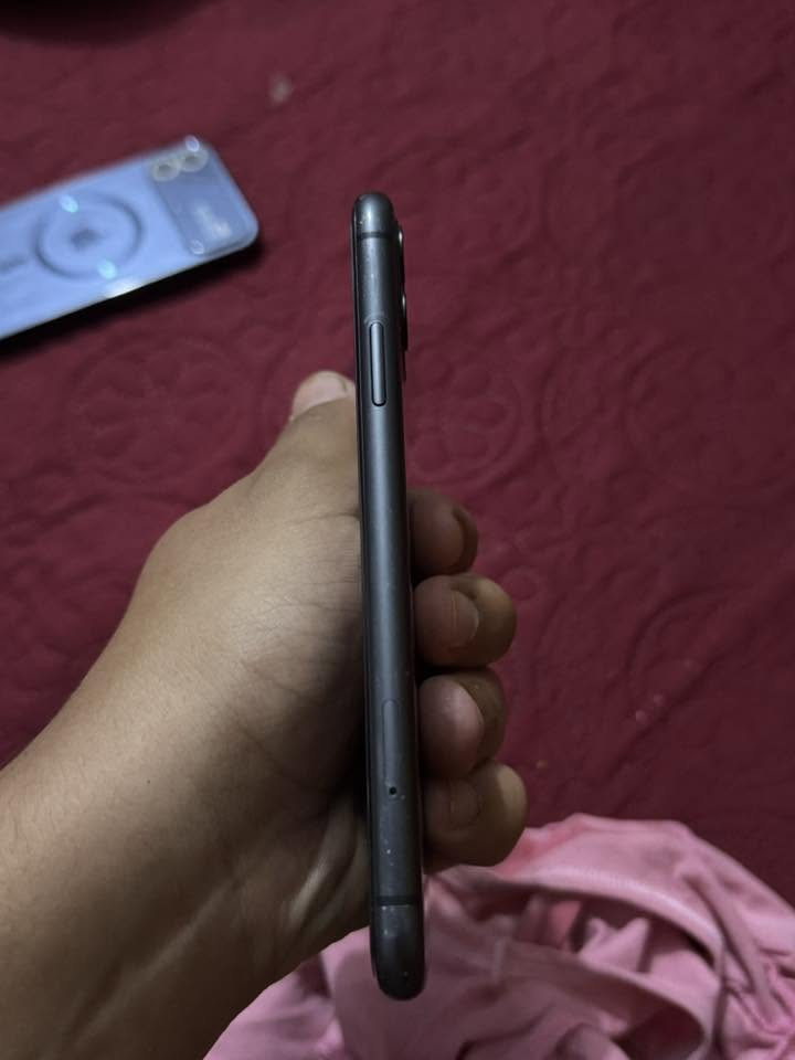 سلام عليكم جهاز لبيع ايفون11 بلاص جهاز مكفول من كلشي جهاز لا مفتوح ولا مبدل بي شي بس بي هاذه فطر ما مثر  تفاصل بل خاص هاذه رقم بي واتساب***********
