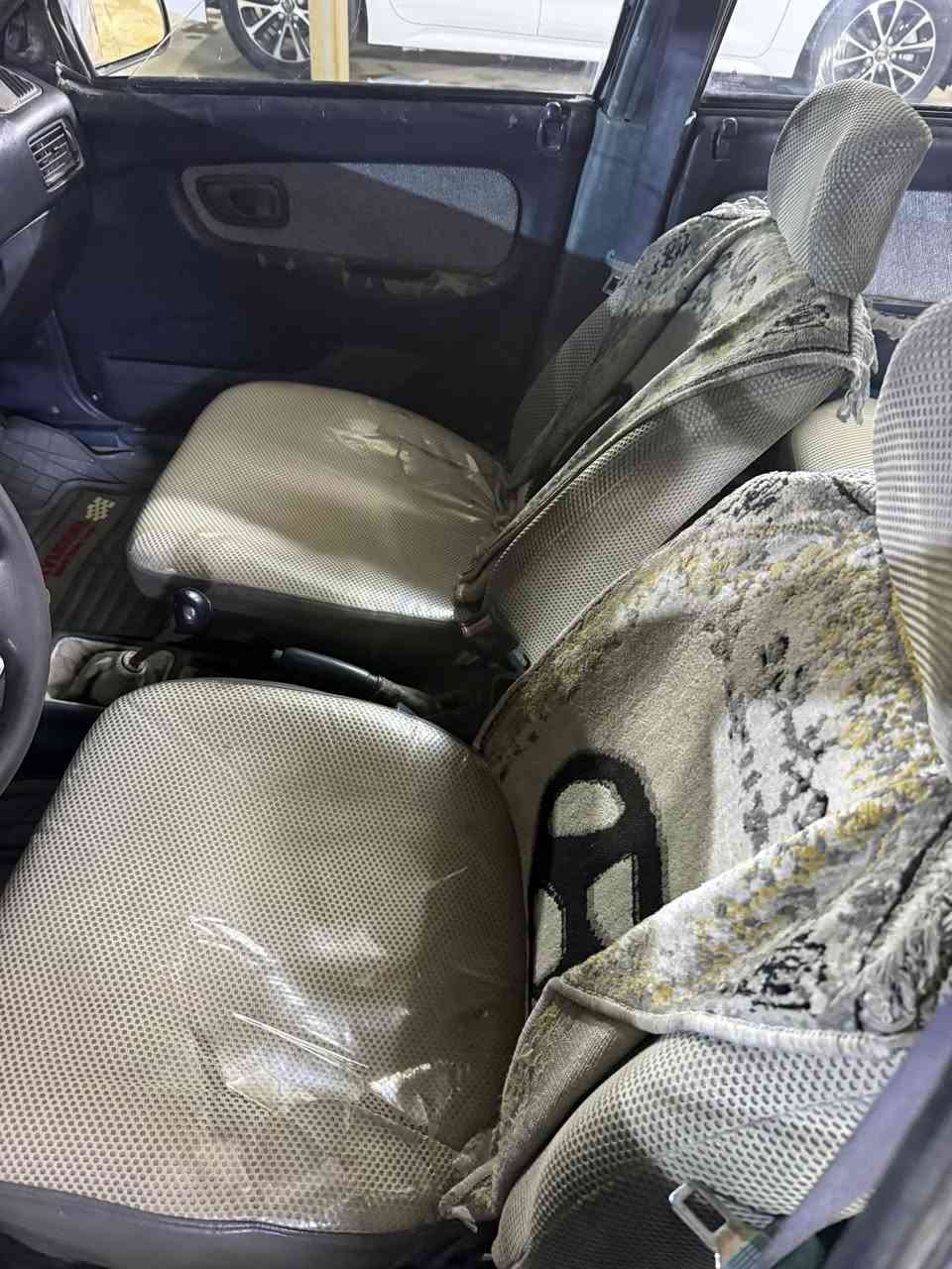 السلام عليكم هونداي سياره مشروع وطني رقم ديالى لماني صدر اماني نضافه‎%‎60كهربايته  كله شغله لايتات زنون سياره كمل الخير 
مكينه بيه تبخير بدون صوت بيه خياس باهلال خلفي
(سعر ٢٣  وبي مجال ***********الي مو شراي لا يعلق
