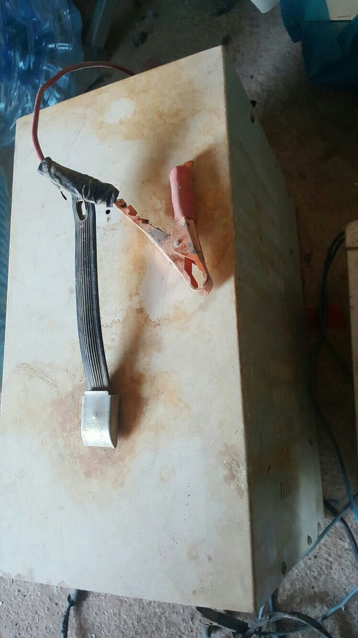 مولد كهرباء يشحن ببطاريه مال سياره السعر80الف وبي مجال


**إذا كنت صاحب هذا الإعلان وتريد حذفه لأي سبب، رجاءا أرسل رسالة إلى الدعم الفني**