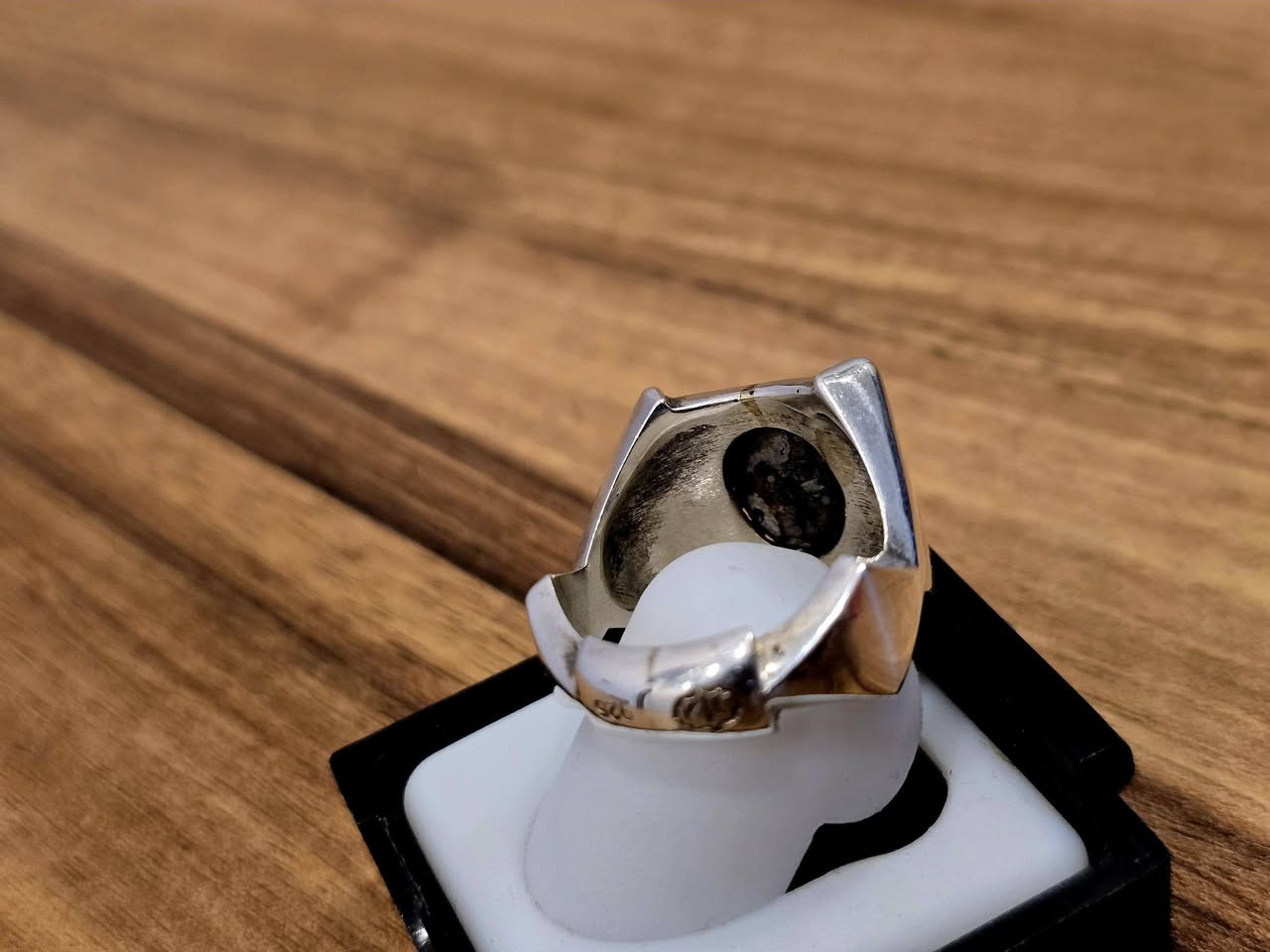 نيشابوري ازرق انتيك لبة اصل وبالضمان
سعر ٤٠٠الف يوجد توصيل لكل انحاء العالم


**إذا كنت صاحب هذا الإعلان وتريد حذفه لأي سبب، رجاءا أرسل رسالة إلى الدعم الفني**