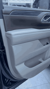 سلام عليكم للبيع 
جمسي بتره يوكن  5300 المرغوب 

سنويه وهزه جديده 

مغلفه السياره ppf

موديل 2022 

مشدود عليها ويل حجم ٢٠ العالي تخم تاير جديد

خليجي وكاله 

مكفوله من الصبغ والحادث والتبديل والبارد

عدى رصعتين كلش صغار بالجاملغ الامامي 

مواصفات SLE 

كشنات جلد 

فور ويل 

جنطه كهرباء

ثلاجه

بصمة تشغيل 

وبصمات ابواب 

‏وشاشه كبيره 

عداد دجتل 

وباقي المواصفات 

كير مكينه كفاله 

ماشيه ١٢٢ الف كيلو متر 

‭٠٧٧٥ ٣٥٢ ٧٩٥٢‬

مكانها بغداد البنوك او حي سومر
