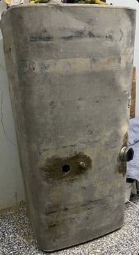 للبيع تانكي كاز 650 لتر مال اكتروز هو وقواعده السعر $300  ( 0784381655...