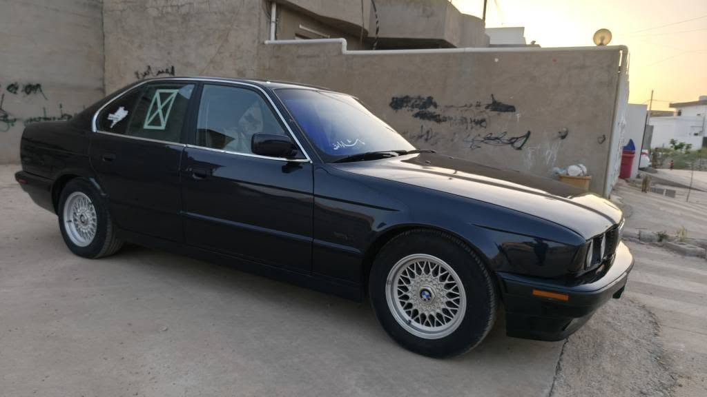 بي ام موديل 1991
بلادي525
گير عادي 
سلايت 
4جام كهربائي
سنويه جديد ل2028مشروع وطني
بطاقة بانزين
دواخل كريمي 
كشنات جلد
ويل حصير
السعر 55وبي مجال
اتصال او واتساب
*********** كركوك, العراق
