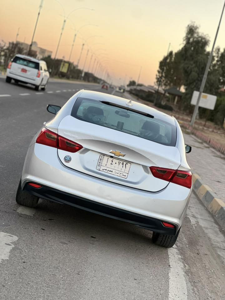 السلام عليكم
ماليبو موديل 2018 للبيع  بسعر مناسب ١٠٢ وبيه مجال قليل 
المواصفات 
تشغيل بصمه 
4 بيبان بصمه 
شاشه كامرا خلفيه دواره
كشن كهرباء 
تحكمات ستيرن 
شرط مكينه جديده لا صوت لا بخار 
صدر خلفي امامي جديد 
شرط تبريد ثلج تدفئه نار 
بيه بونيد وشويه جاملغ صبغ شرط بدون اي داخل 
شرط تحويل وغرامات 
العنوان تكريت ***********
