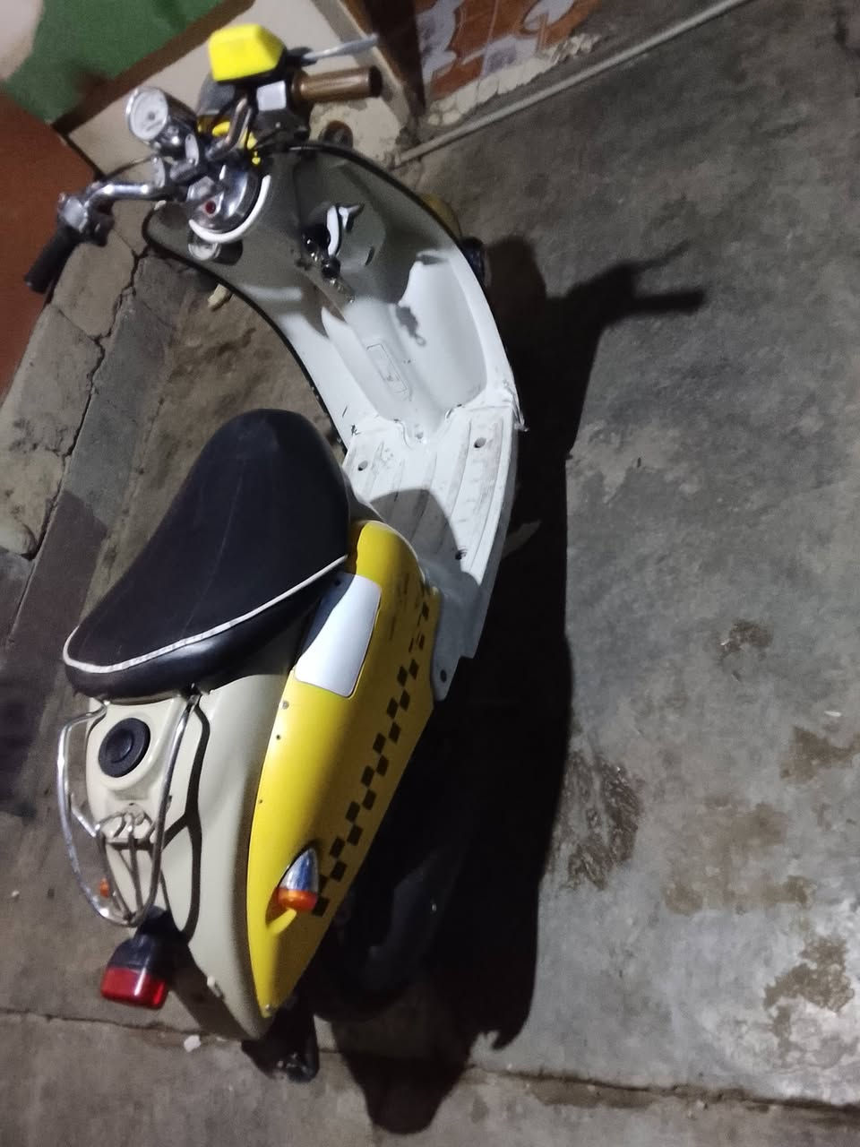 دراجه عبد الحليم اي عيب ما بيها سعر 260 ***********
