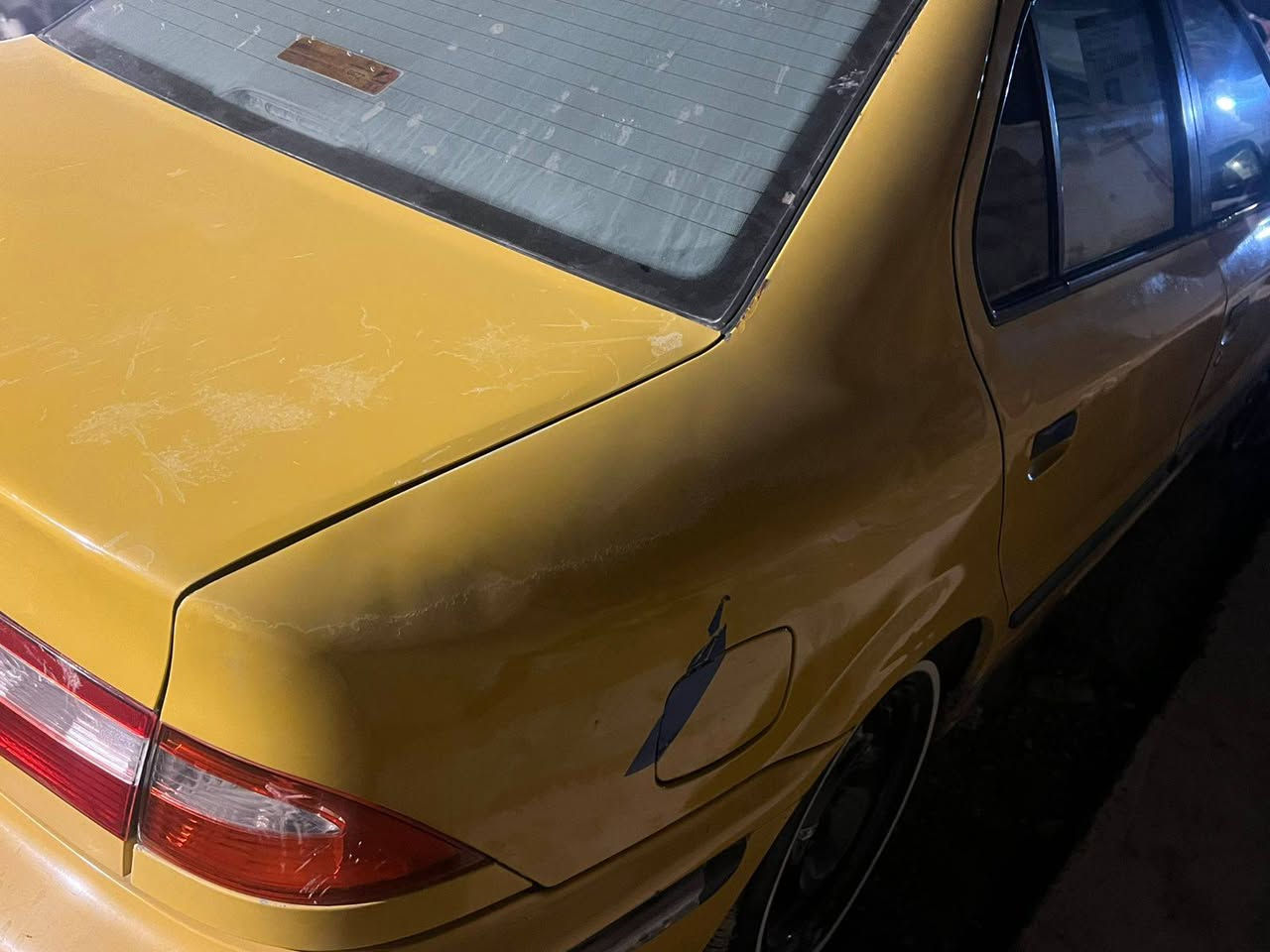 السلام عليكم سمند 2012 بيها بس الدوس معمرات بعدهن ممصبوغات (بيها جراد مبين بالصور ) مكينه فرنسي جديده سعر 35 بيها مجال بسيط  *********** مكانها واسط الكوت مكلف بالنشر
