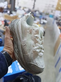 الكارتون 15 قطعه سعر القطعه 10 الاف  يوجد توصيل 🚖  للحجز واتساب ☎️  07...