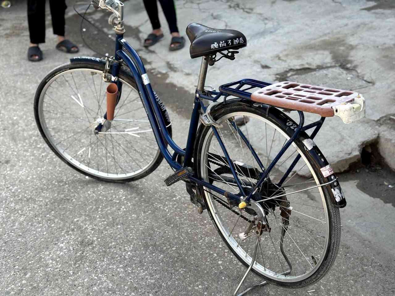 السلام عليكم للبيع بايسكل بناتي نظيف كامل بدون نقص السعر 85 البايسكل ياباني نظيف مكاني ابو دشير نيلي اللون كير شغال


**إذا كنت صاحب هذا الإعلان وتريد حذفه لأي سبب، رجاءا أرسل رسالة إلى الدعم الفني**