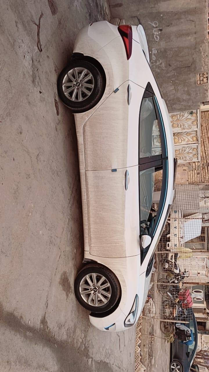 يا الله سلام عليكم النترا للبيع موديل 15خليجي فول مواصفات فتحه شاشه تحكم استيرن سياره مكفولة من ضربه وصبق وتبديل بيه بس بارد اصبعين ولباقي كفاله محرك 1800السعر 128وبيه مجال بسيط مكان السيارة ناصرية مركز حي اور ***********
