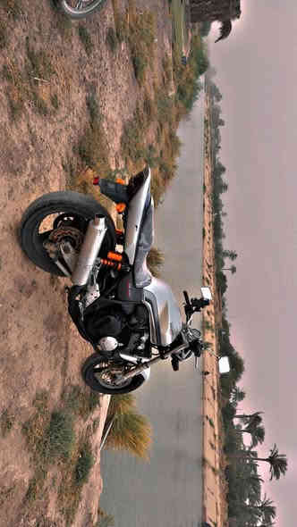 سلام عليكم دراجه CB400  للبيع بلادي مامفتوح السعر 18$ مكاني سامراء ***********
