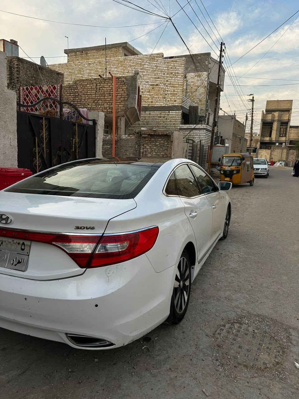 هونداي ازيرا ٢٠١٥خليجي فول ثلاثة قطع رش
بدون دواخل وبدون ايرباك حداديه تايرات جديد
اترايهه من بغداد للبصره سياره جاهزه
السعر ١٢٠وبيهه مجال ***********
