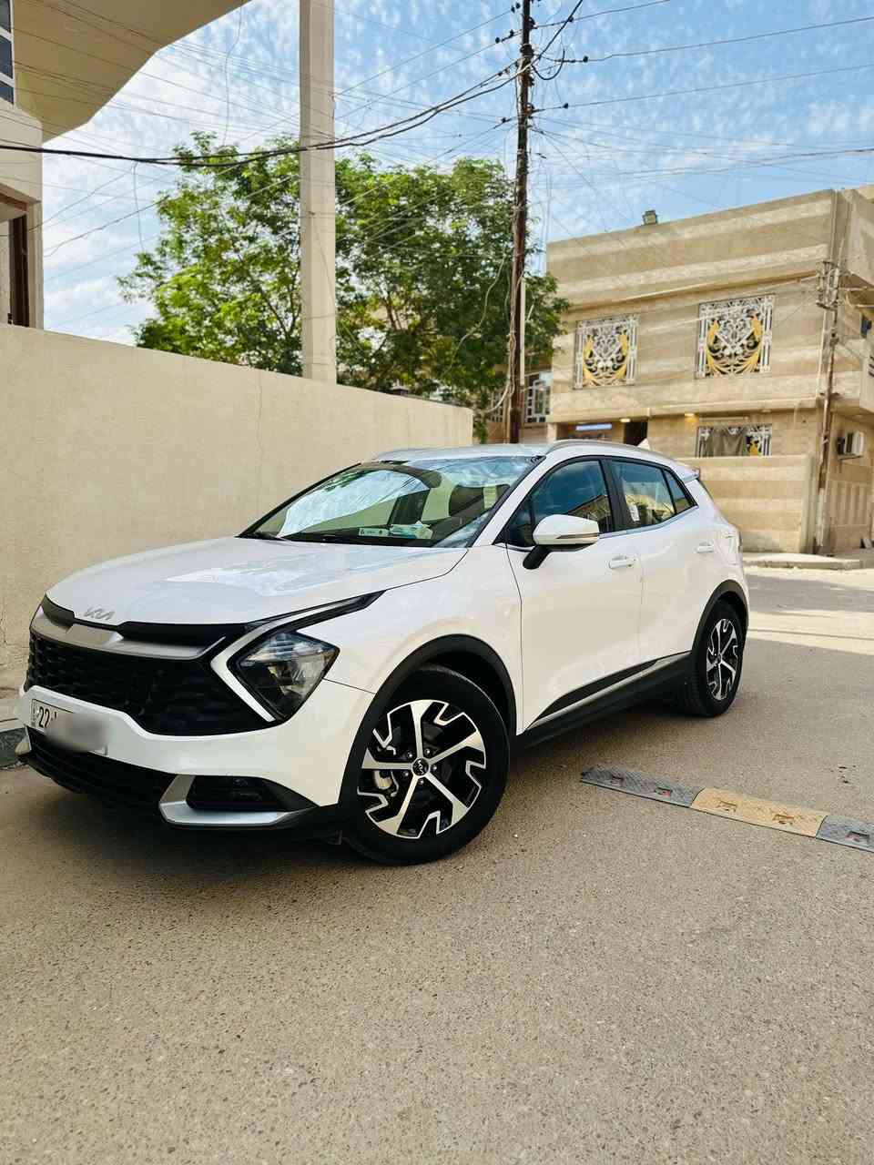 السلام عليكم
سبورتج 2024 
 رقم اربيل باسمي 
مواصفات السيارة 
بصمة تشغيل عن بعد
بصمة ابواب 
شفتات سرعه 
لدات مع زينون مع ماطور تحكم لايت
حساس خلفي امامي 
رادار جانبي
نقاط عمياء 
رادار خلفي
شاشا دجتل متصلة مع كار بلي 
شاحن تايب سي
انظمة قيادة مود درايف 
ايكو ،سبورت ،نورمال سمارت
تبريد قطعتين امامي خلفي
مري كهرباء 
اشاير بالمري
فول تحكم ستيرن 
شاشا اعطال
دبل بصمة
هاند بريك دكمة
شباك لد 
مانع انزلاق
اوتو هولد توقف ذاتي
بارك سنسر
مانع منحدرات
بلوجكتر خلفي امامي 
كاميرا خلفية 
اشارة ترحيب 
وهوايه بيها مواصفات بعد
السياره نظيفه جدا وماشيه ٣١ الف
السعر ٢١٥ وبيها مجال بسيط جداً
مكاني بغداد كاظميه 
رقمي ***********
