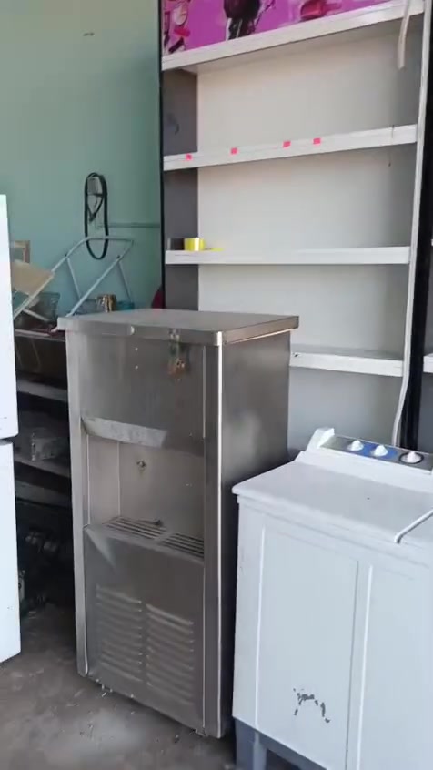 اخوان اسلام عليكم غراظ باله للبيع مع كافه الاجهزه البرادات والثلاجات ومع كافه اجهزه الكهربائيات محل للبيع كله مكان ميسان قظاء المجر الكبير رقم وتصال على هاذه للاستفسار ***********
