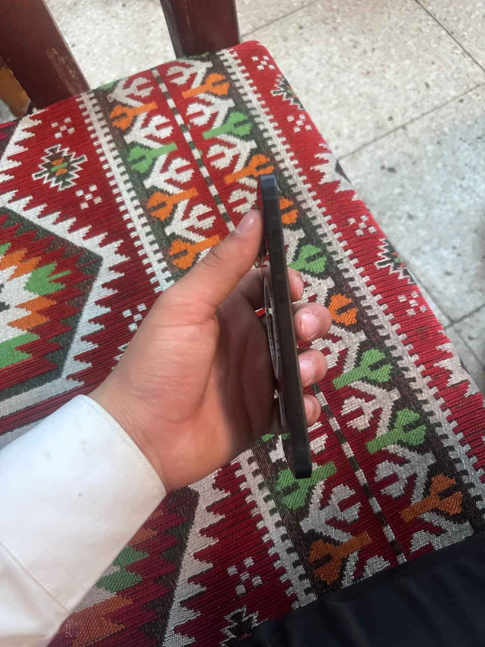 ايفون13عادي
استخدام قليل جهاز ممتاز 
بطارية87
مامبدل شي بي
ماكو اي خلل بجهاز اخو الجديد
سعر 440الف


**إذا كنت صاحب هذا الإعلان وتريد حذفه لأي سبب، رجاءا أرسل رسالة إلى الدعم الفني**