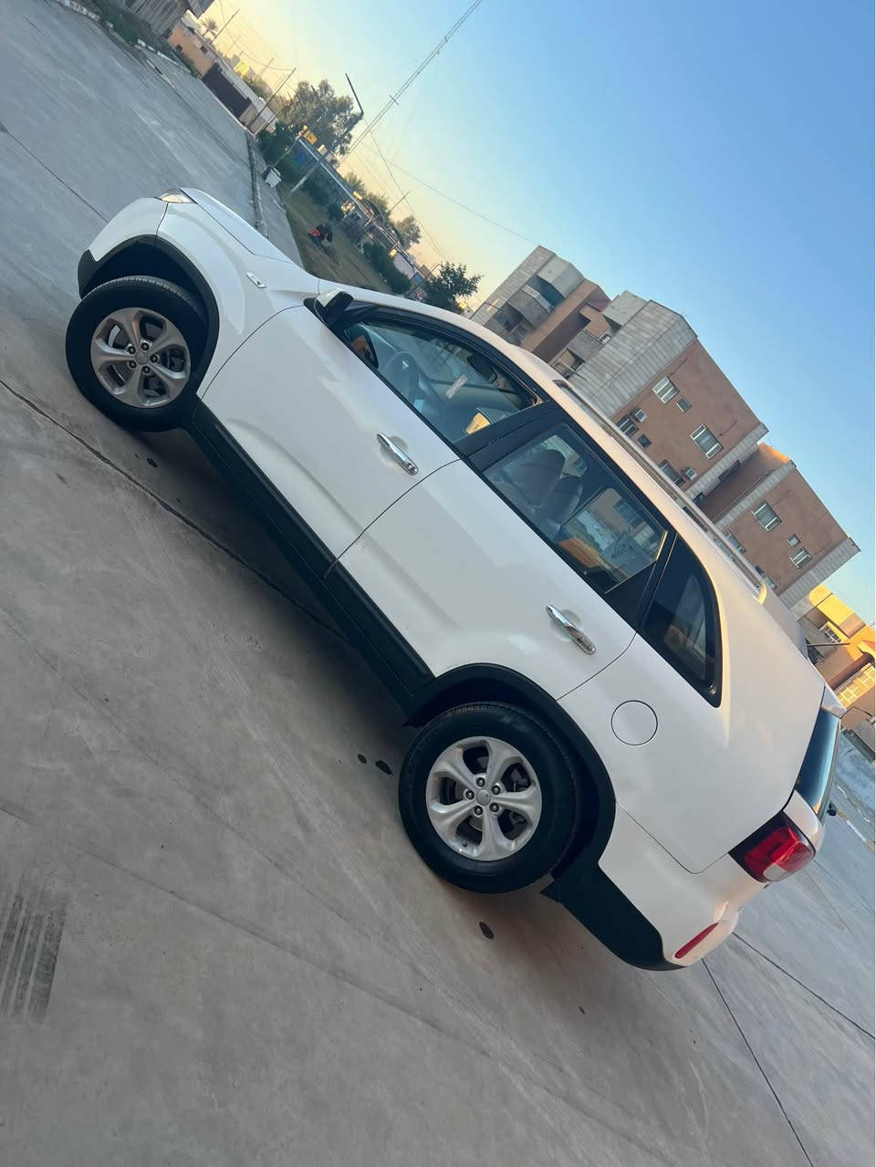 السلام عليكم ورحمة الله وبركاته 
للبيع فقط 
-سورنتو خليجي 2013 
-محرك 4سلندر 2400مفتوح راجع ستندر كير مكفول
-7راكب 
-بردات خلفية بلادي
-3قطع تبريد منفصل
-بيها قطعتين صبغ والسونر مرفق مع الصور
-حدادية صدر امامي خلفي جديد
-تايرات قبل 6اشهر شادهن نضيفات 
-شاشة وكامرة
-ماشية169الف كيلو متر 
-سيارة نضيفه وجاهزة  
-السعر 160
-العنوان بغداد العامرية مجمع الموارد المائية مقابيل نادي الفروسية
-للاستفسار ***********او ***********بيهن واتساب شراي اتصل وبيك خير وادلل تحياتي للجميع بغداد, العراق
