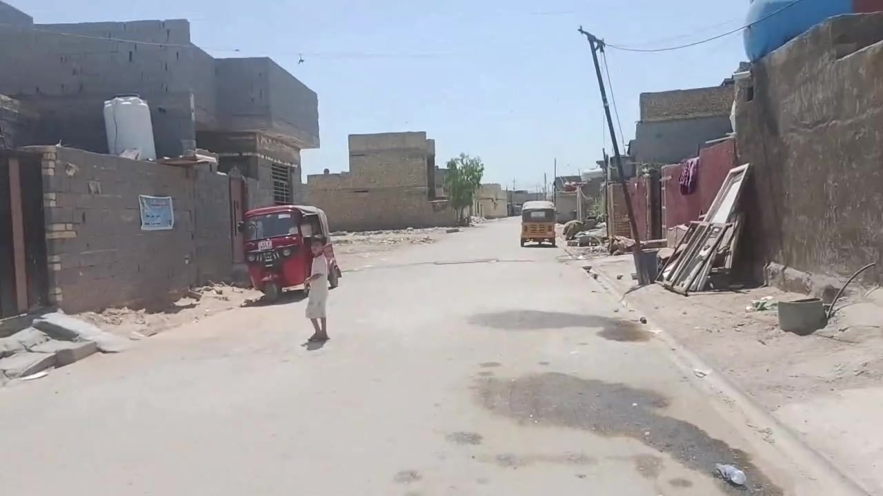 بيت للبيع منطقه الحميديه المساحه 200 شارع سيد***********
