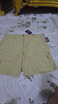 ملابس أصلية • جديدة • توصيل محافظات