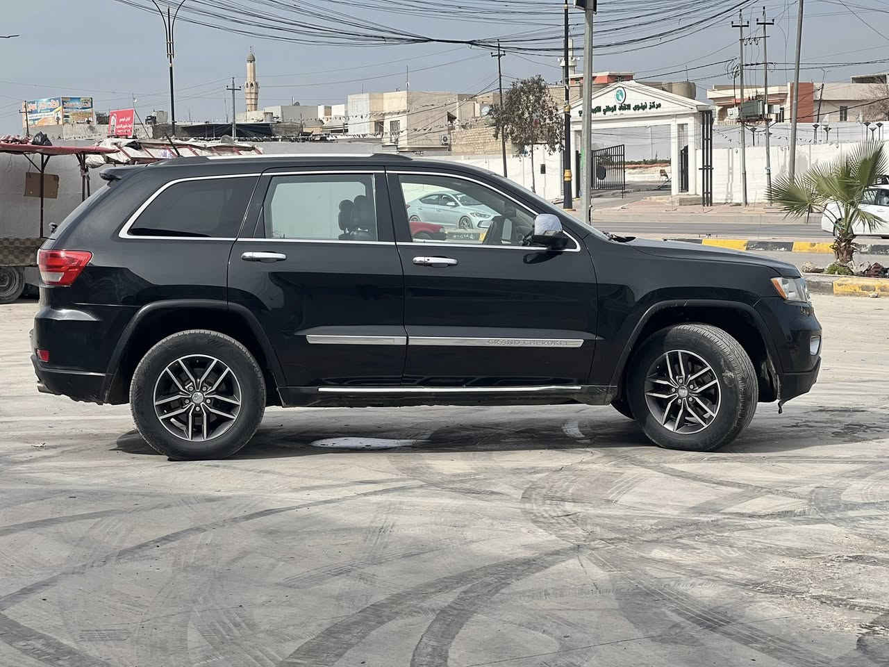 للبيع
جيب 2011
فول موصفات عده سلايت
بصمات
تشغيل عن بعد
فول ويل 4×4
شاشه كامره 
طخم جديد 
كير ومحرك شرط 
تبريد شغال 
سنويه جديد رقم جديد. هزه جديده
رقم نينوئ
سياره جاهزه ماتحتاج اي مصرف
بيها بابين تبديل اوربي
مكان السياره موصل 
السعر 💸 148💸وبيه مجال
التواصل على الارقام 
***********واتساب
***********
