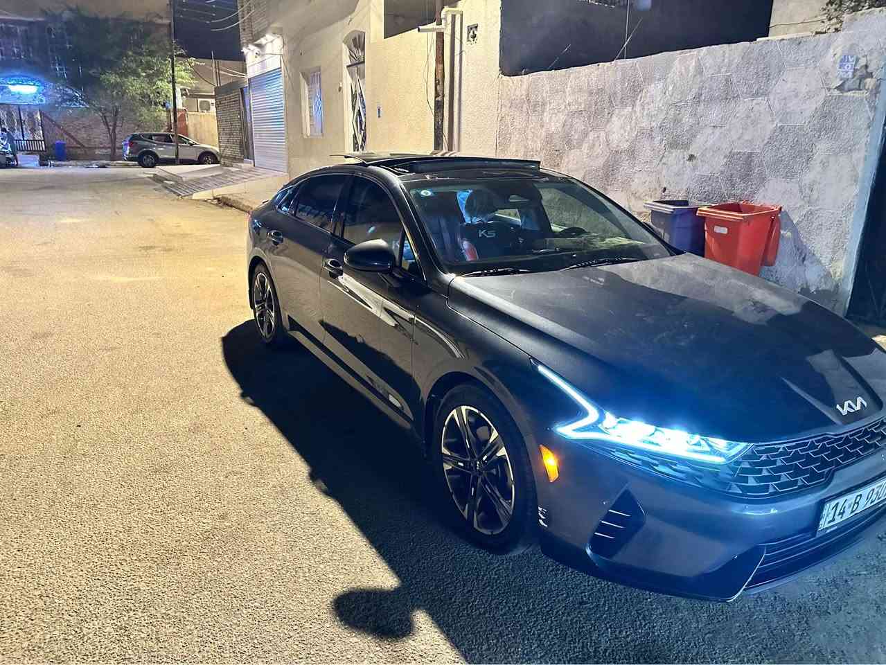 للبيع كي فايف فئه Ex موديل 2022. فول مواصفات ومعروفه مواصفات Ex محرك 1600 تيربو حساس خلفي رادار توقف عند الاصطدام امامي خلفي كشنات تدفئه تبريد كشن سايق كهرباء  نقطه عمياء بالمريء حادثها كما موضح بالصور لالغد ولا شاطي ولا اي اريباك طاك بيها بانوراما  لد خلفي متصل اربعه وضيعه قياده  شحن وايرلس تبريد امامي خلفي  سعرها 180وبيها مجال  وسياره احلى من صور ورقم شاصي تكدر تشوف حادثها 
5XXG34J23NG118241

للاستفسار. *********** البصرة, العراق
