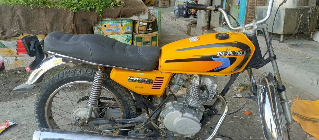 سلام عليكم
دراجه لبيع موديل 2022 كلك السعر 300 وبيه مجال مكينه جديده مال نامه 
تواصل ع رقم ***********
