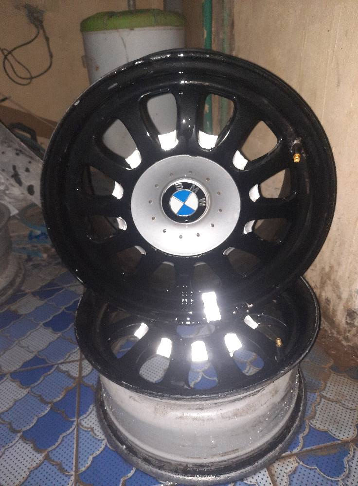 وياله
حجم 15
جدد لاتصليح ولاعواج 
سعرهن 125
مكاني الكوت 
***********
