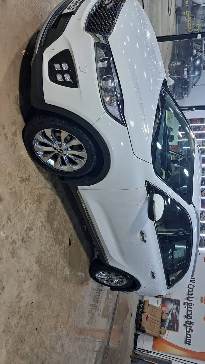 السلام عليكم 

للبيع سورنتو 2018 خليجي رقم  واسط تبديل قطعتين بنيد وجاملخ اثر تخريب بدون ايرباك داخل سليم باقي السياره بلكفاله كير محرك حداديه طخم تاير تبريد 3 قطع محرك 6سلندر 7 راكب دخول وتشغيل بصمه جنطه كهربائي كشنات كهربائي تحكم ستيرن حساسات امامي خلفي كامره وباقي المواصفات معروفه السعر 230 $ 

***********
