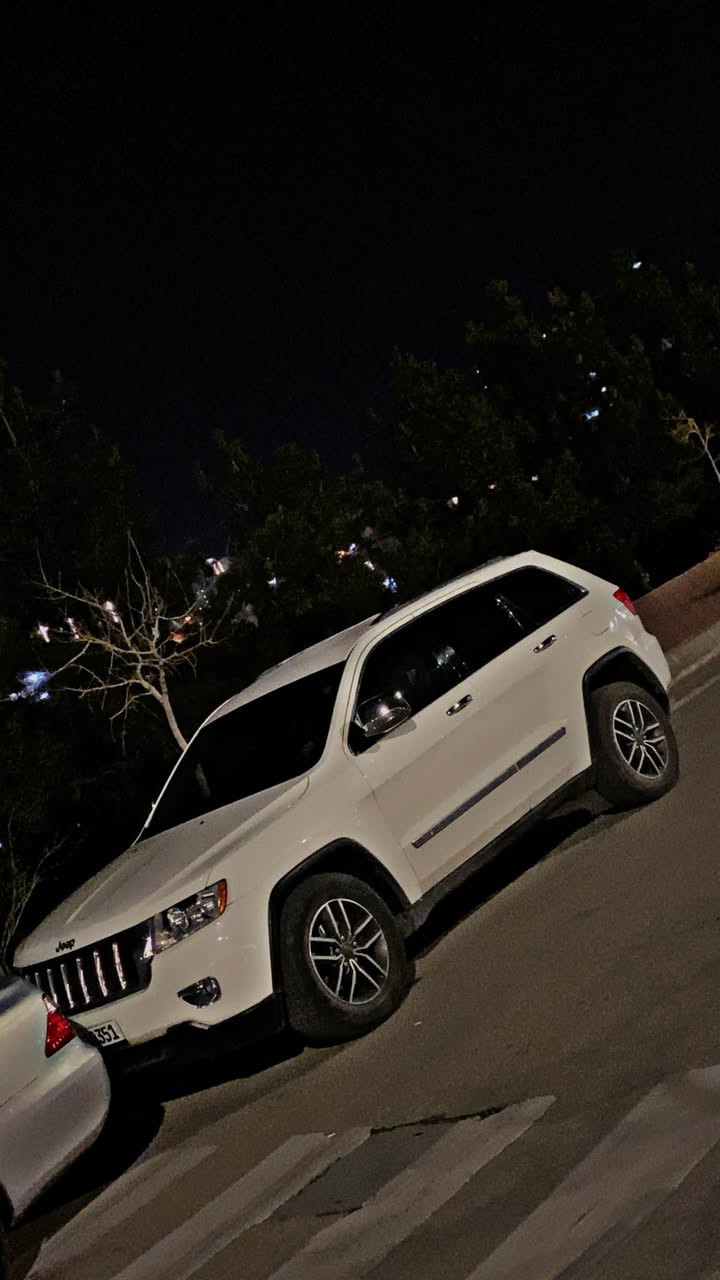 Jeep 2011 bll 📦 
Tanha 96ml roshtwa 👌
Kaml serves krawa 
Masafat laredo 
Awena karaba awena hetar 
Kushn karaba 
Sha sha 
Kamera peshu dwa 7asay dwawa 
Layt auto 
Kaml peshe zenona 
Dabl aksl 4*4
Drga 7asa 
Basma
2 basmay lagala 
 Wele gorawa ba 2021 
Tanha 170$ 
Shwen slimani 
*********** السليمانية, العراق
