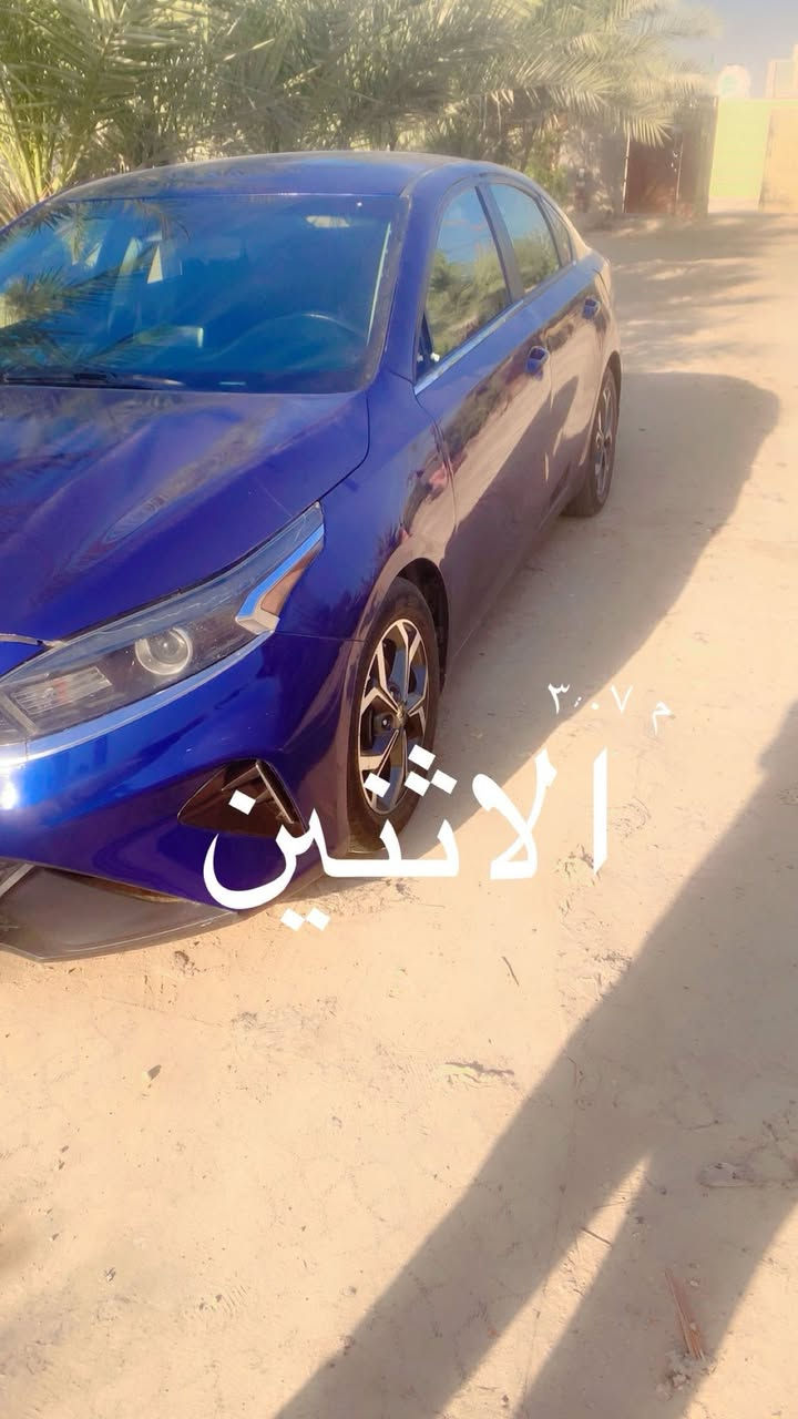 كيا فوتي ‏ موديل 22 سنوية مصبغة عام ￼ معوقين ماكينة 2000 السعر110 ￼ بيها مجال قليل ***********
