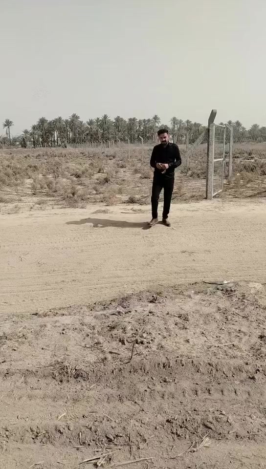 اسلام عليكم صلاه علي النبي 2 دوانم لا ربع مجاروها تقسيم جديد متوفر خدمه ماء كهرباء تبليط في هذا التقسيم الجديد ايام ونشر قيد التنفيذ مجاور العلويه
واجهة الأرض 30 متر  شريفه عليه سلام قرب الكرجات الاتصال علي مكتب بركات الزهراءه العقار
للأستفسار أكثر الأتصال على الرقم 
م/***********
