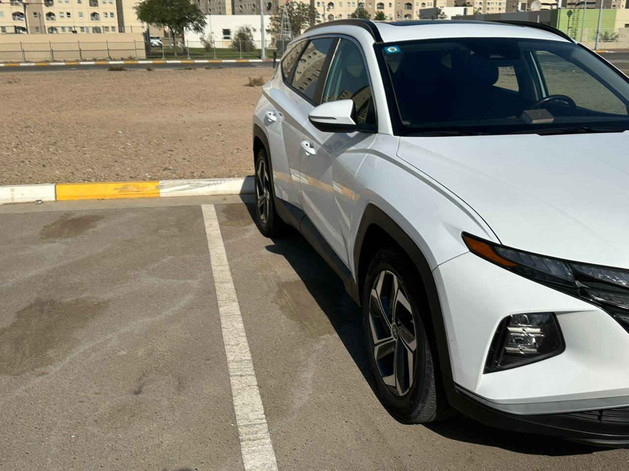 السلام عليكم للبيع فقط
هونداي توسان موديل 2024 
وارد امريكي رقم بغداد دولي تحويل مباشر 
حادث سطحي تبديل بنيد وجاملغ بدون صبغ نفس اللون وبارد بأخر  القماره 
السياره مواصفات SEL 
فتحه 
بصمه 
رادارات خلفي وجانبي وامامي 
جلد 
وبعد بيها هواي مواصفات 
مكان السياره بغداد /بسمايه 
بيع مستعجل
للاستفسار /***********
