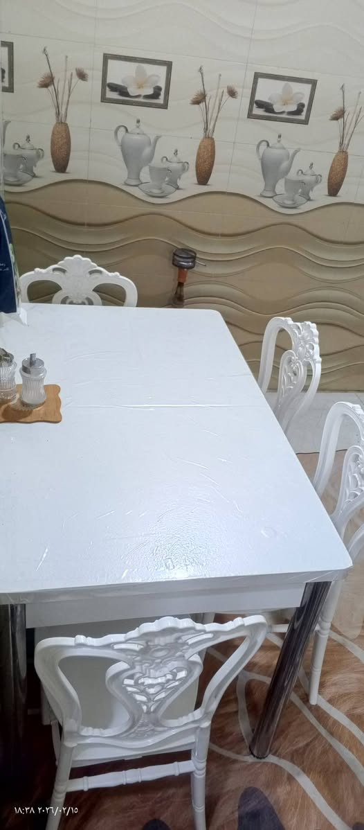 للبيع غرفه عراقيه تسكام صاج وجه وضهر نضافه75 ب100 غرفه كامله ميز مرايه زاويه كومديات  
ميز طعام نضيف 
جرابي ام النفر عدد 2 
فراش سفنج ضغط عالي عدد 2
مبرده عاديه 
مبرده كنفيره
مغسله فقط الحوض 
كاونتر 3 أمتار


**إذا كنت صاحب هذا الإعلان وتريد حذفه لأي سبب، رجاءا أرسل رسالة إلى الدعم الفني**