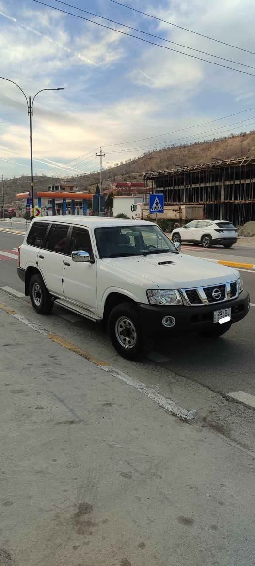 نیسان پتڕۆڵ  2017      گازە💥
گێڕعادی     ➡
بێ لێدران بێ بۆیاخ ➯
گێڕومەکینەوکارەبایی بەشەرتە ⬌
175000  km ڕۆیشتن
دینارمەسروفی تێدانیە 💯
مەکینە super ➣
*********** ڤایبر،واتساپ
شوێن خلیفان
نرخ 215  $       ومجال
تکایە تێل بۆخاوەنی بکەن سوران, أربيل
