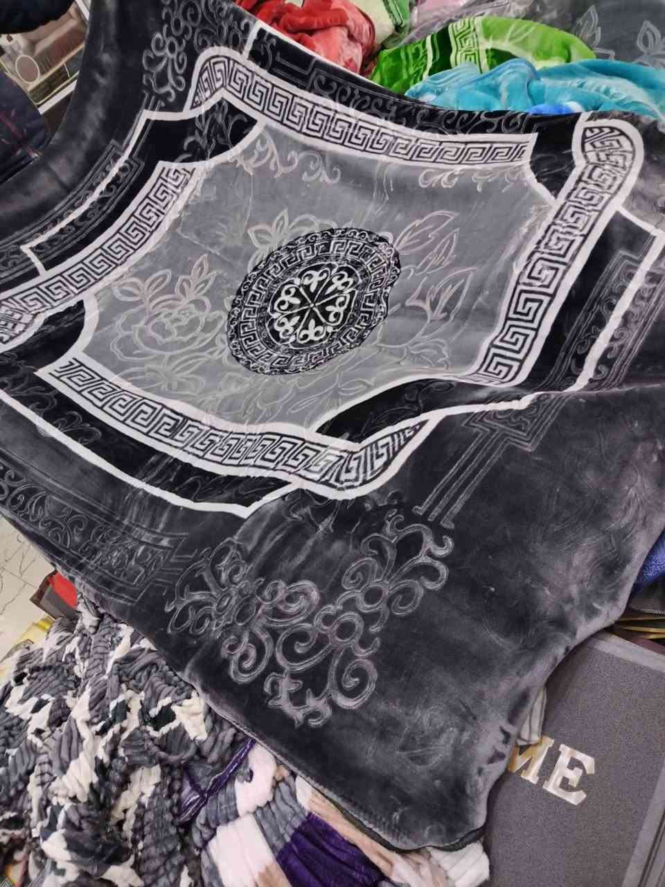 بطانية نفرين 🔥😍
الوزن : 6 ونصف كيلو🤩
💓بطانية وجهين حرير مع جنطة 💗
القياس : 220*240 💞💞💞💞💞💞
السعر : 30 الف وبسسسسسسسس💖💖💖💖💖💖
العنوان : سماوة، حي العمال، مقابل حسينية ام البنين (ع) ✅ مجمع سيد الأسعار للمفروشات والستائر ❤️
ملاحظة : يوجد توصيل جميع المحافظات ✅
للطلب : *********** واتساب

          او: ***********
