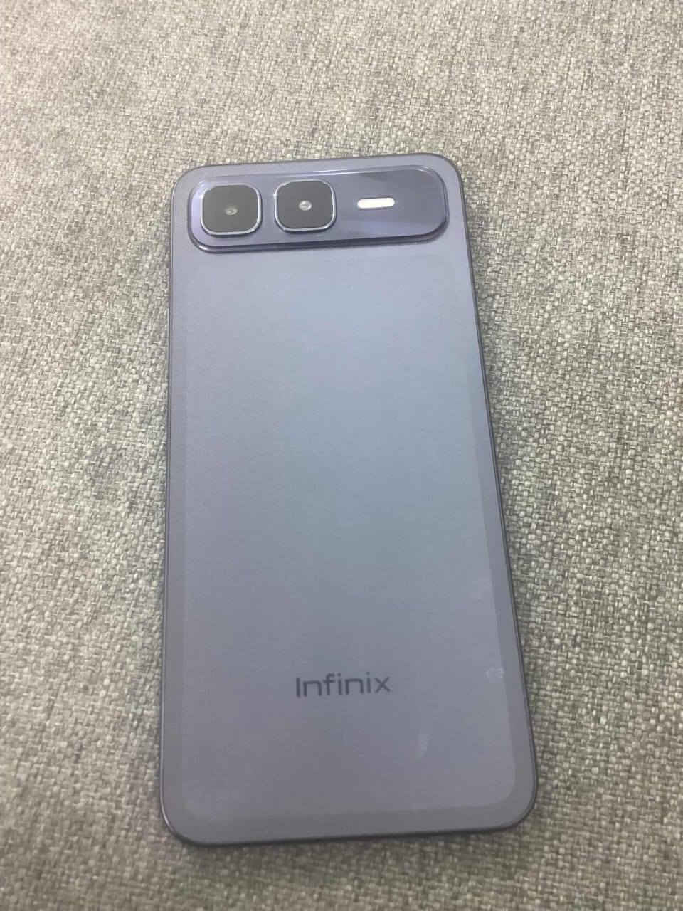 جهاز جديد للبيع ب 150 ذاكرته 128. مكان بغداد جديدة ***********
