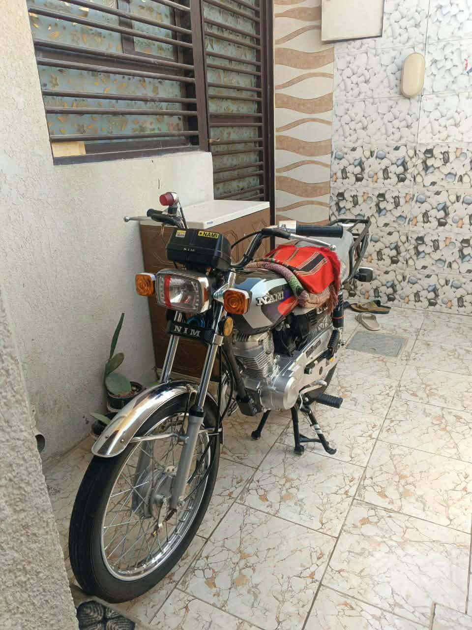 سلام عليكم دراجه نامه امتياز للبيع باب اول دراجه نضيفه ماا مفتوحه المكينه موديل 2025 مكان الدراجه كربلاء قرب جامعه العميد السعر 710 رقم هذا *********** نت ما افتح
