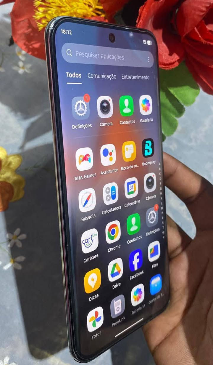 موبايل البيع جديد بعده بكرتونه موبايل ما مستغدم سعر 350 وبي مجال/***********
