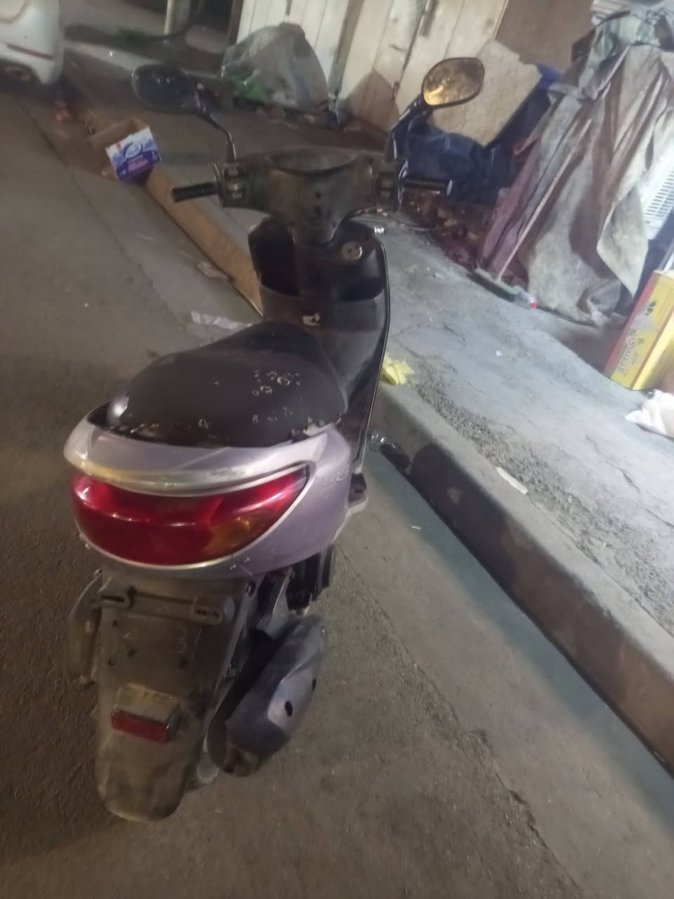 سلام عليكم بريز كلشي بلادي اكفلك مكينه دراجه نضيفه حيل مال جنأي كله شغال كهربائيات سلف هندر اشاير لايت عالي ناصي مكاني بغداد الجوادين مال شعله السعر 500 وبيهه مجال ***********
