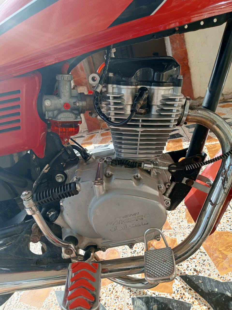 سلام عليكم اخون نامه للبيع دراجة نضيفه ع ايدي مال جناي او رخيصه محرك نضيف كور او بوش جديد تجفيت عام او ويل خلفي جديد مابيها كل نقص السعر 250 متواجد هاذا رقم واتساب ***********
